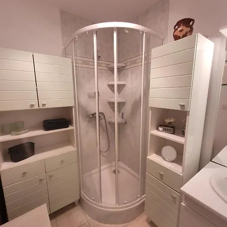 Le Pape Meuble Tourisme 3 Etoiles Διαμέρισμα *